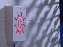 Alternative view of Lunartec Solarbilder:Outdoor-Solar-Wandbild Mit Roter LED