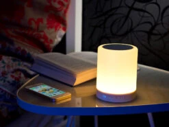 Lunartec Bluetooth Tischlampe:2in1-Lautsprecher, Bluetooth, Akku, LED-Tischleuchte 6 Watt, 160 Lumen 16 Lunartec Bluetooth Tischlampe:2in1-Lautsprecher, Bluetooth, Akku, LED-Tischleuchte 6 Watt, 160 Lumen -Lunartec Shop nx9139 4