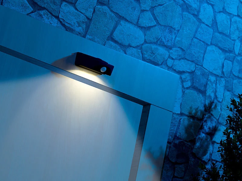 Luminea Türlicht:Batterie-LED-Türleuchte, Bewegungs-/Lichtsensor, 0,4 W, 50 Lm, Schwarz 6 Luminea Türlicht:Batterie-LED-Türleuchte, Bewegungs-/Lichtsensor, 0,4 W, 50 Lm, Schwarz – Bild 4