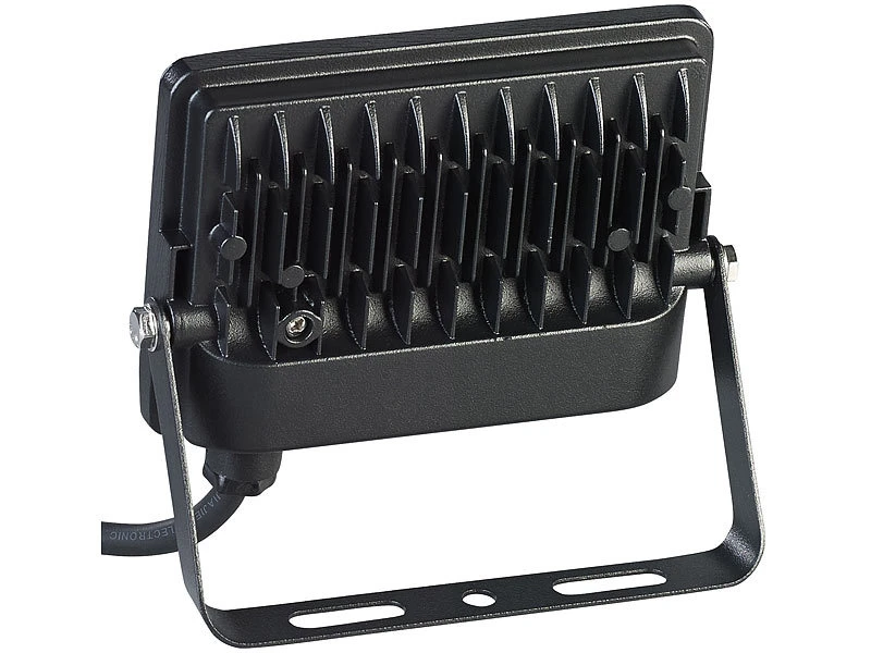 Luminea LED Strahler Bunt:2er-Set Wetterfeste Outdoor-Fluter, RGB-CCT-LEDs, 15 W, 1.250 Lm, IP65 12 Luminea LED Strahler Bunt:2er-Set Wetterfeste Outdoor-Fluter, RGB-CCT-LEDs, 15 W, 1.250 Lm, IP65 – Bild 10
