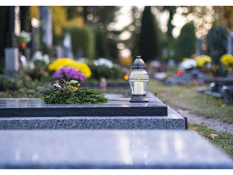 PEARL LED-Kerzen Friedhof:4er-Set Flackernde LED-Grablicht-Kerzen, Leuchtet Tag & Nacht, Weiß 5 PEARL LED-Kerzen Friedhof:4er-Set Flackernde LED-Grablicht-Kerzen, Leuchtet Tag & Nacht, Weiß – Bild 3